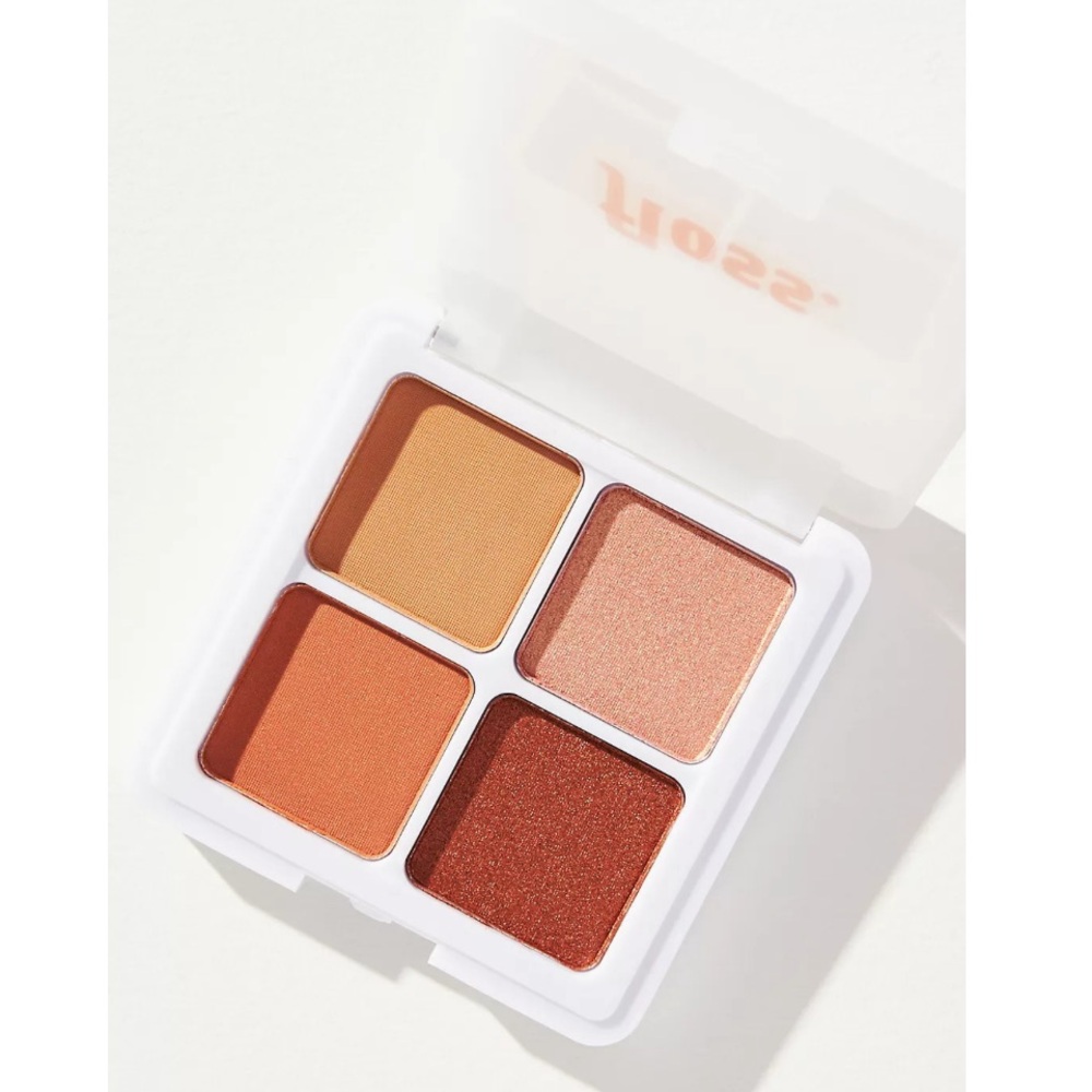 FLOSS EYESHADOW SQUAD IN JUST PEACHY